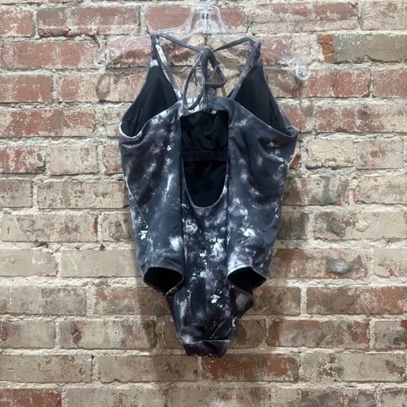 Athleta Tie Dye One Piece Swimsuit Halter Neck Cutout Back Size Large Petite - Picture 4 of 5